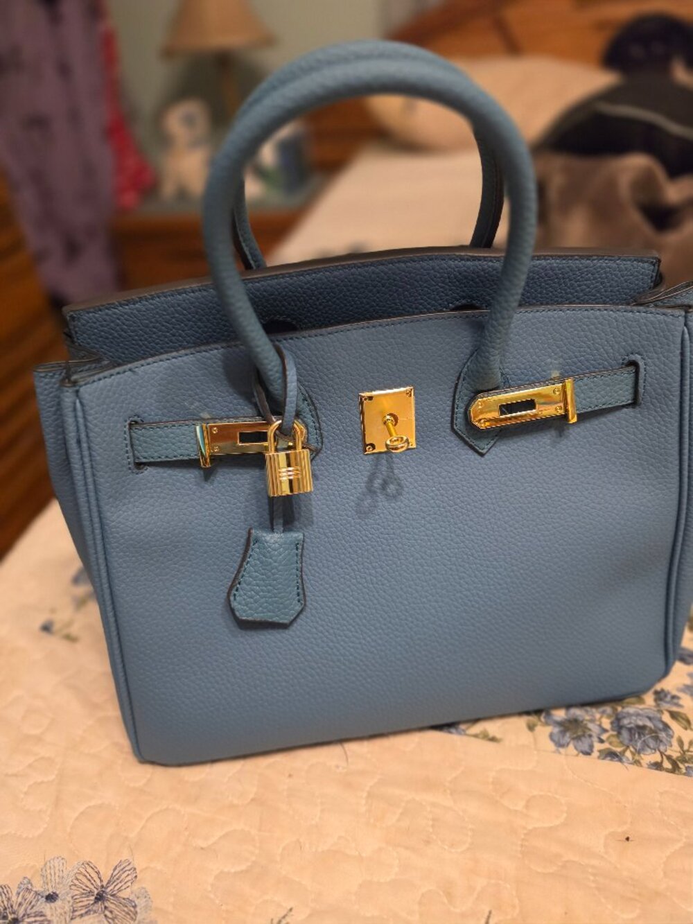 Brand new Leather fashion bag with walley
